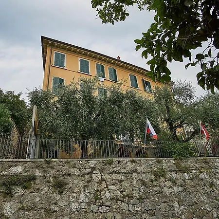 Tiziana Garni Hotel 2*